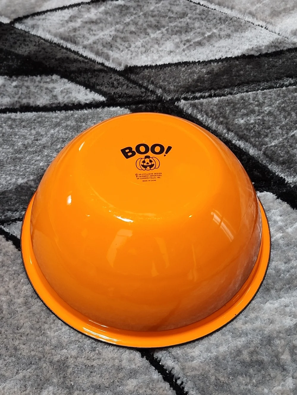 ENAMEL JACK-O-LANTERN BOWL & RAE DUNN HAPPY HALLOWEEN SPATULA BUNDLE